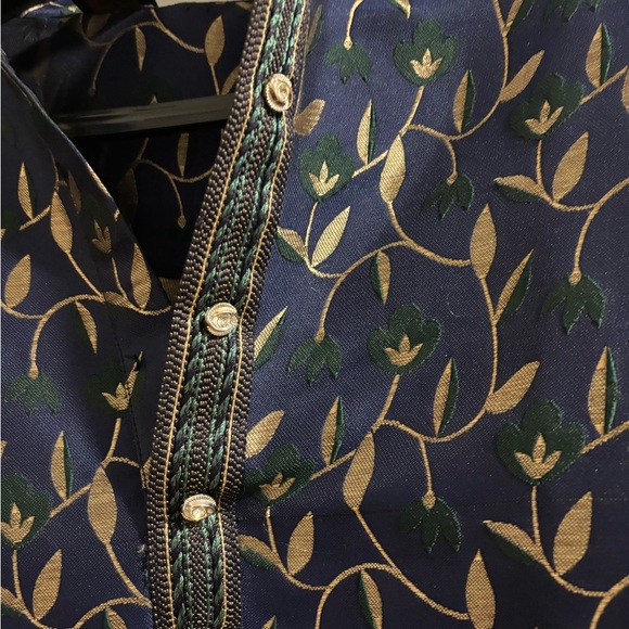 Men's Blue Printed Kurta with Gold pants - Picture 4 of 8